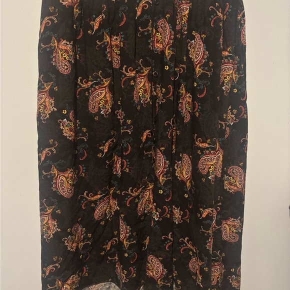 NWT Torrid Paisley Dance Deep Black Skirt - Picture 2 of 5